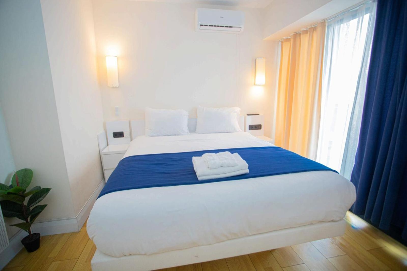 Lux Apart Hotel 555 Batumi Room photo